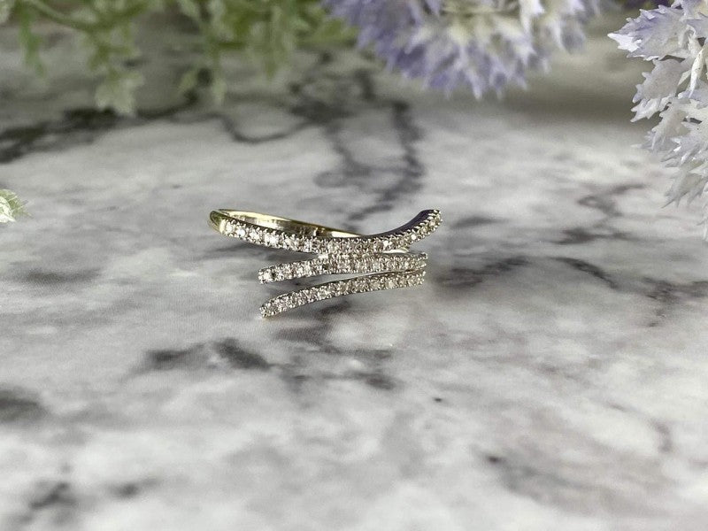 14K White Gold Diamonds Ring Size 8.5