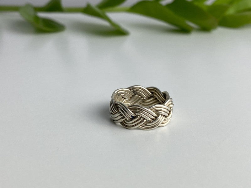 Vintage 925 Sterling Silver Ring Size 6.5