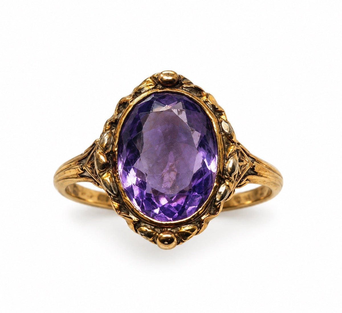 Vintage 10K Yellow Gold Oval Amethyst Ornate Filigree Ring Size 6