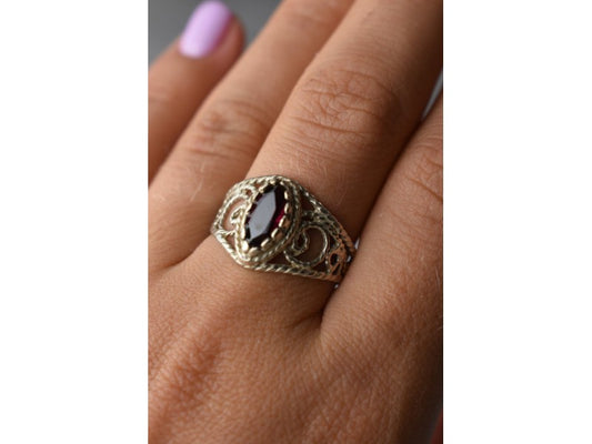 925 Sterling Silver Almandine Openwork Ring Size 10.25
