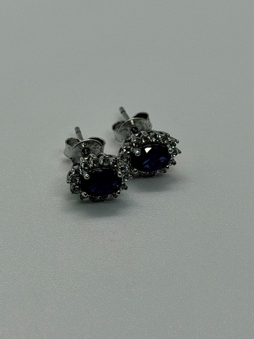 Beautiful 925 Sterling Silver Blue Sapphire & Cz Stud Earrings