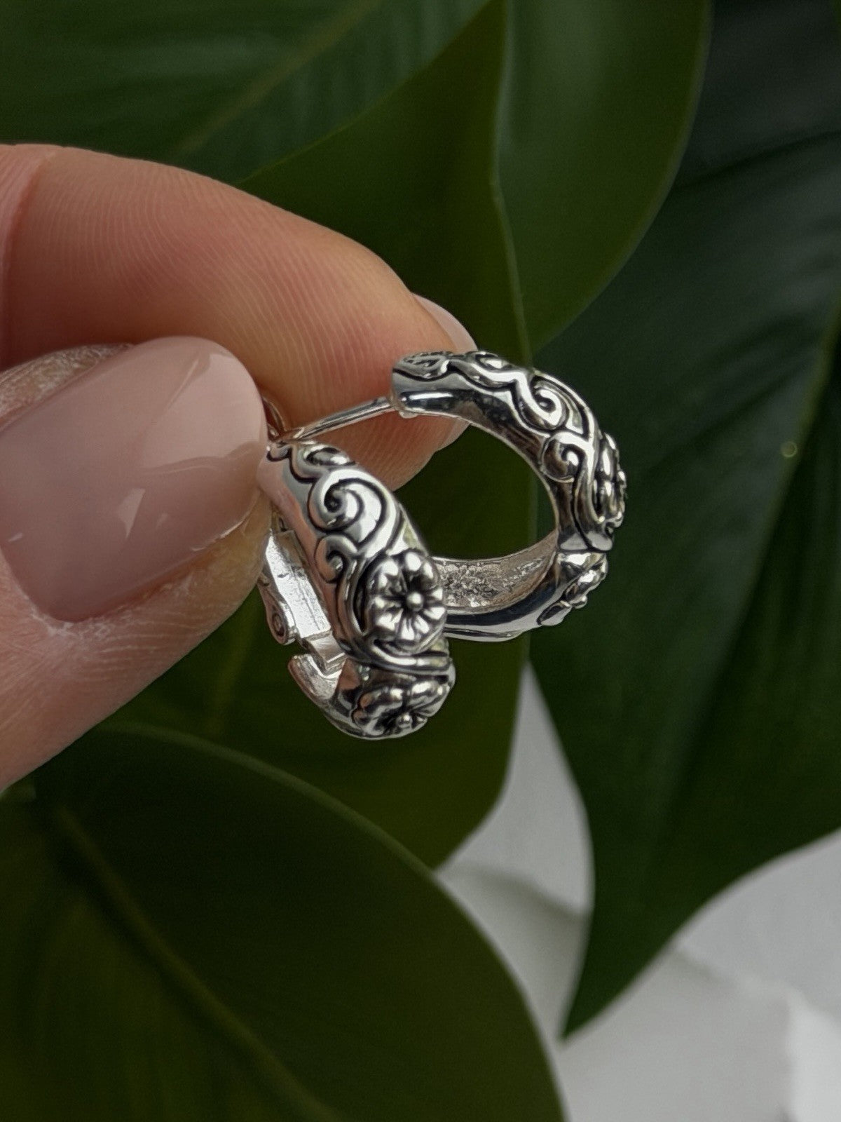 Vintage Floral Hoop Engraved Boho Western 925 Sterling Silver Earrings