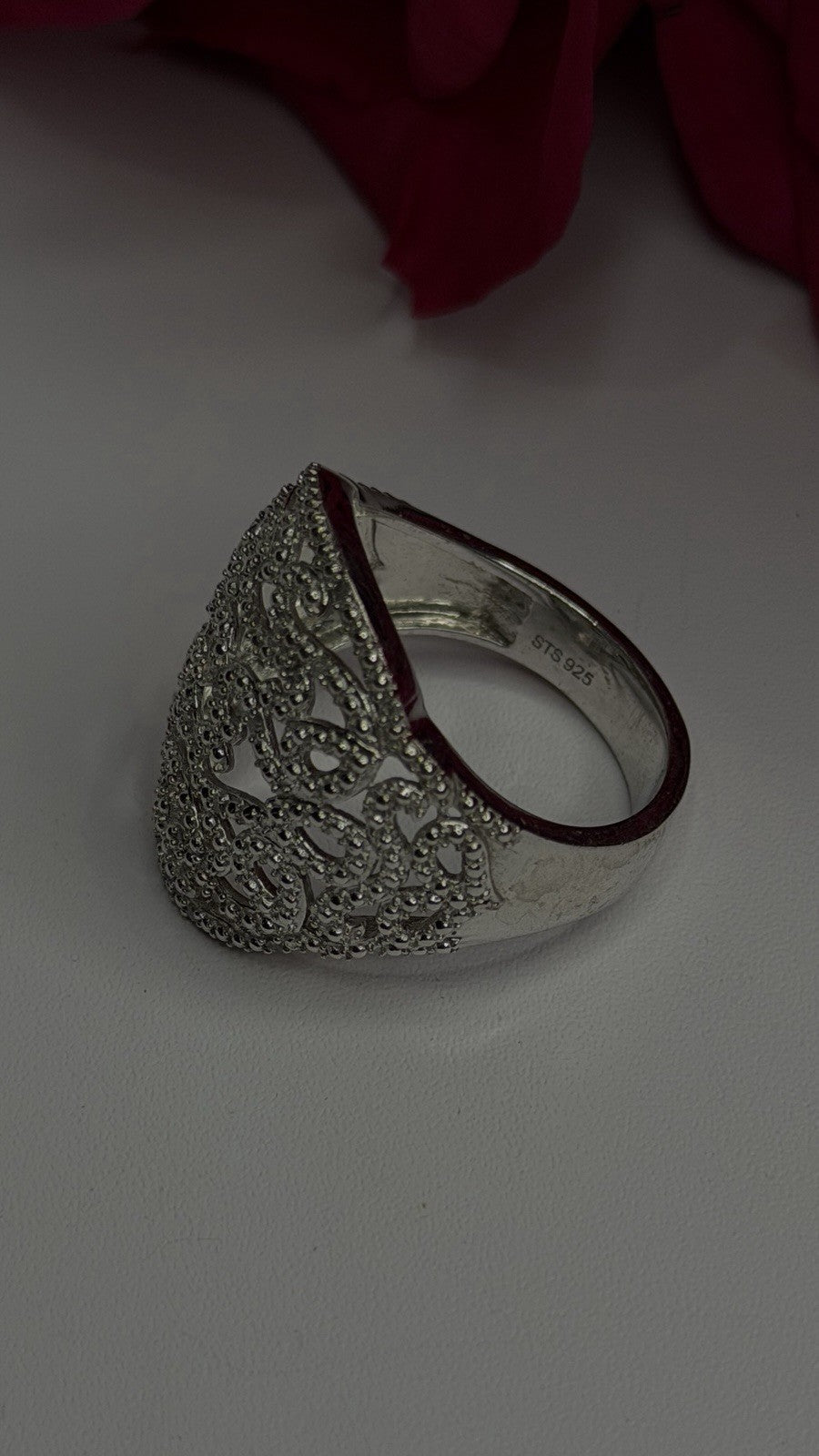 Elegant 925 Sterling Silver Diamonds Ring Size 9