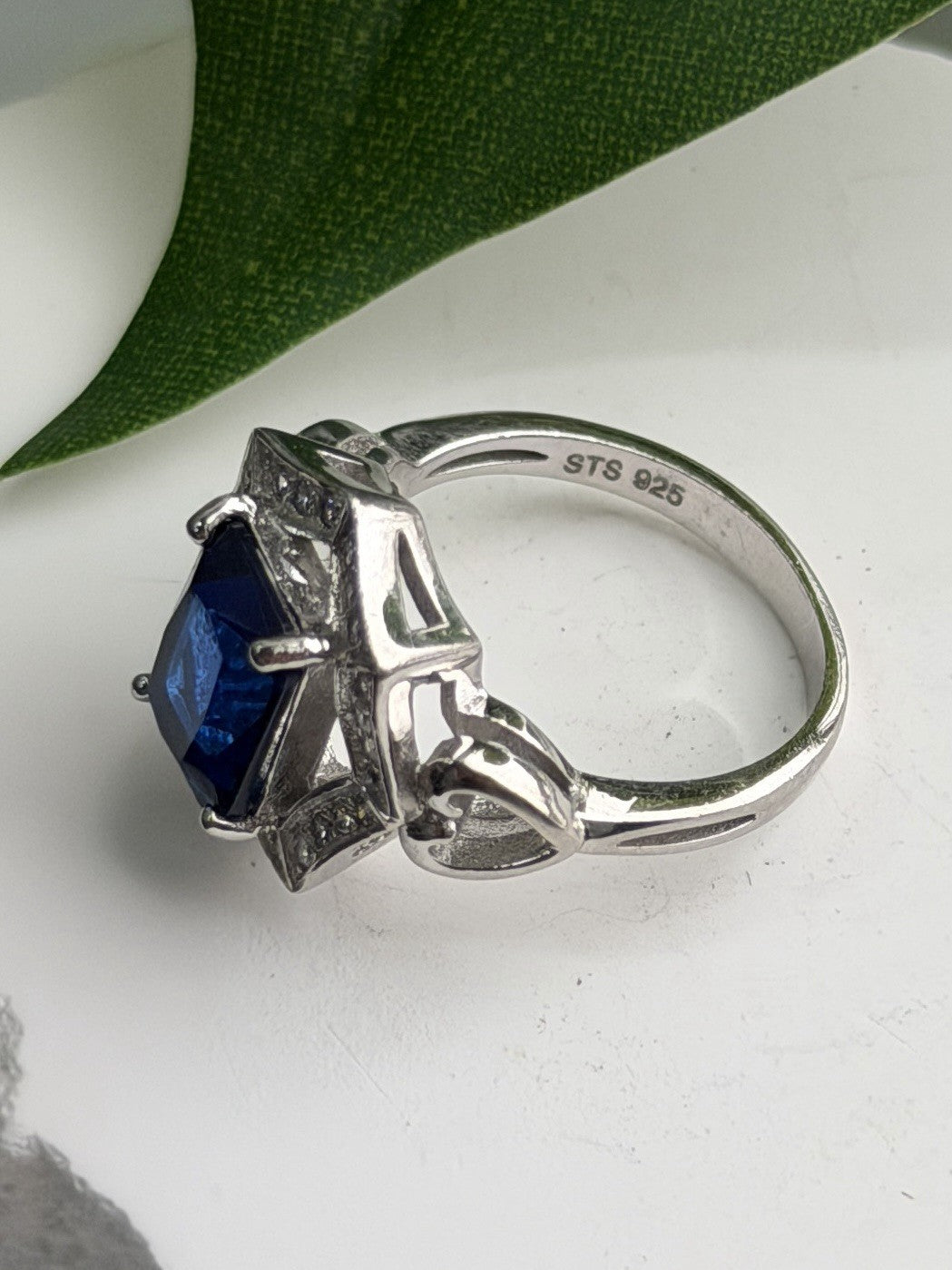 925 Sterling Silver Sapphire & Beryl Ring Size 5.5