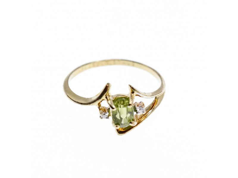 10K Yellow Gold Peridot & Diamonds Ring Size 7