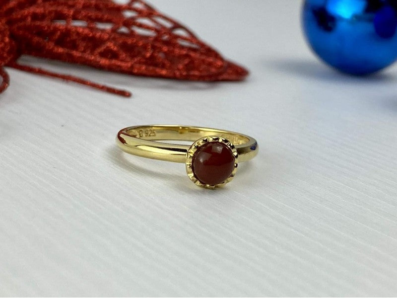925 Sterling Silver Gold Plated Pyrope Garnet Ring Size 9.5