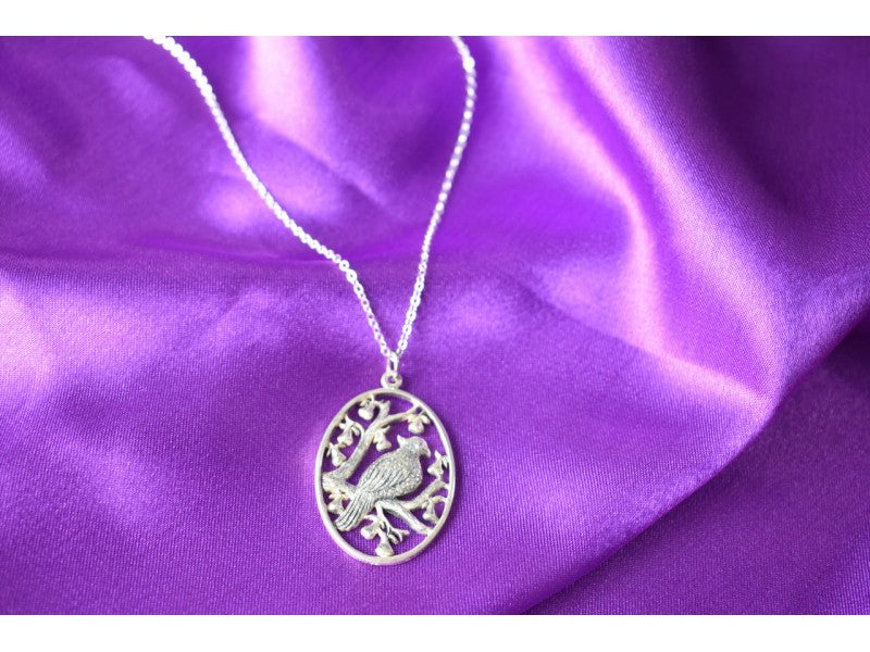 925 Sterling Silver "Bird" Chain With Pendant