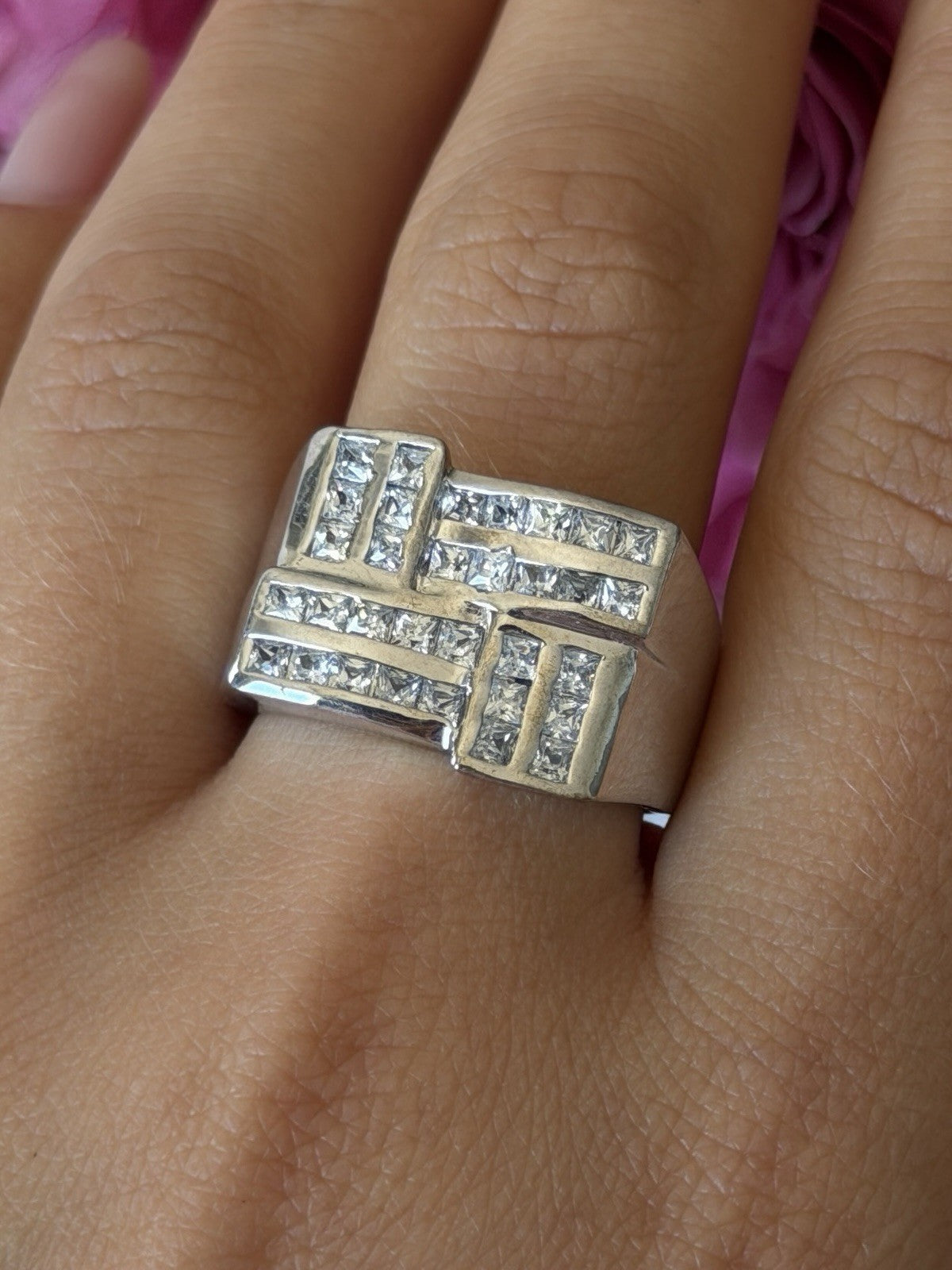 Elegant Design 925 Sterling Silver Beryl Ring Size 10