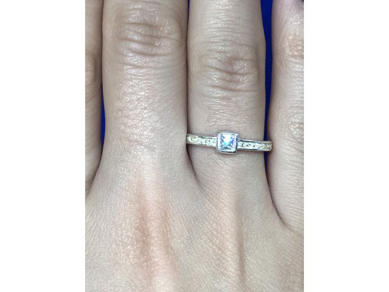 925 Sterling Silver CZ Ring Size 7
