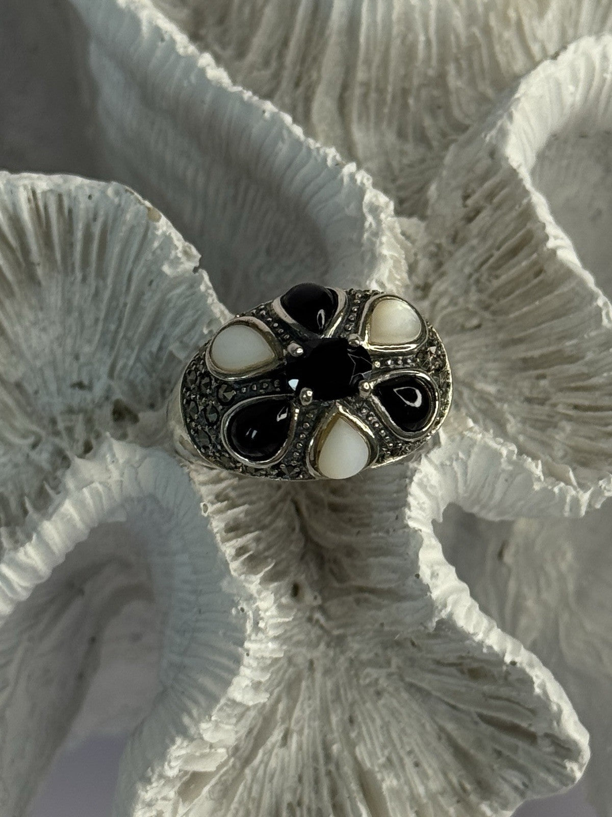 925 Sterling Silver Onyx Abalone & Marcasite Ring Size 10