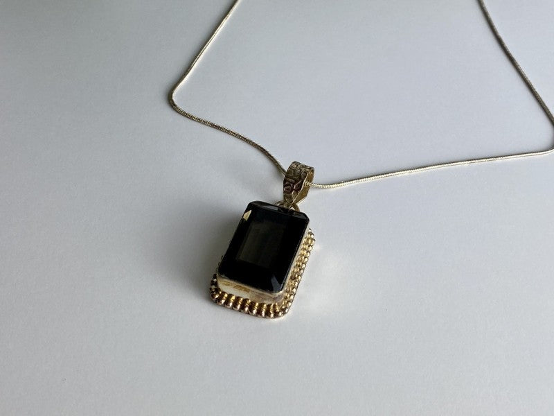 Vintage Chain with Pendant Jewelry Glass
