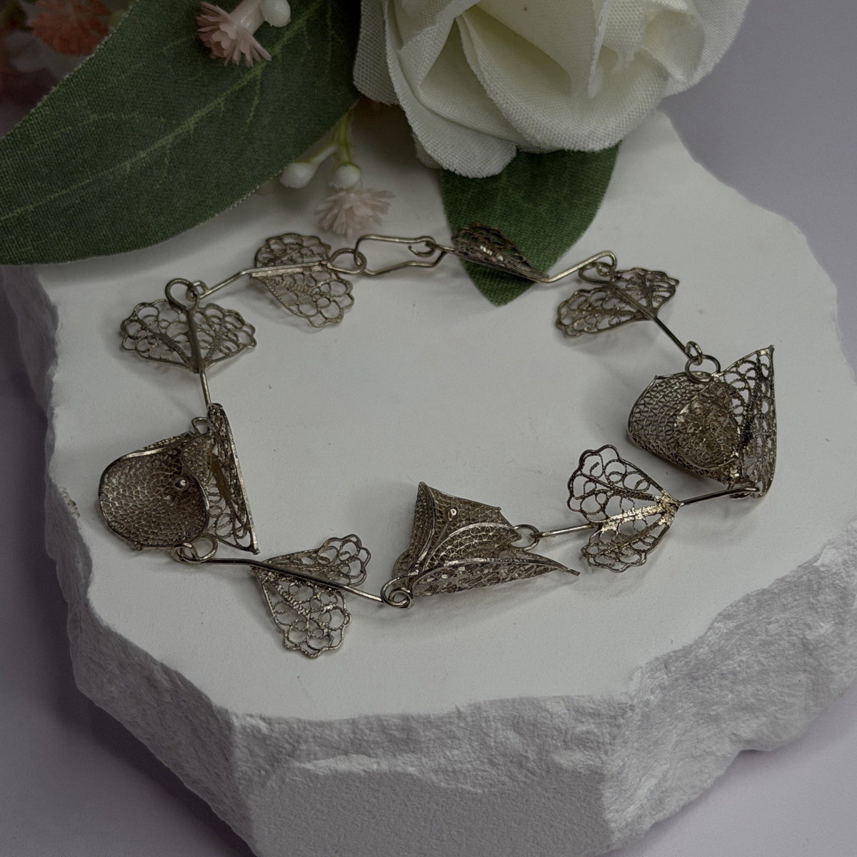 925 Sterling Silver Filigree Delicate Design Hearts & Lilies Bracelet 7