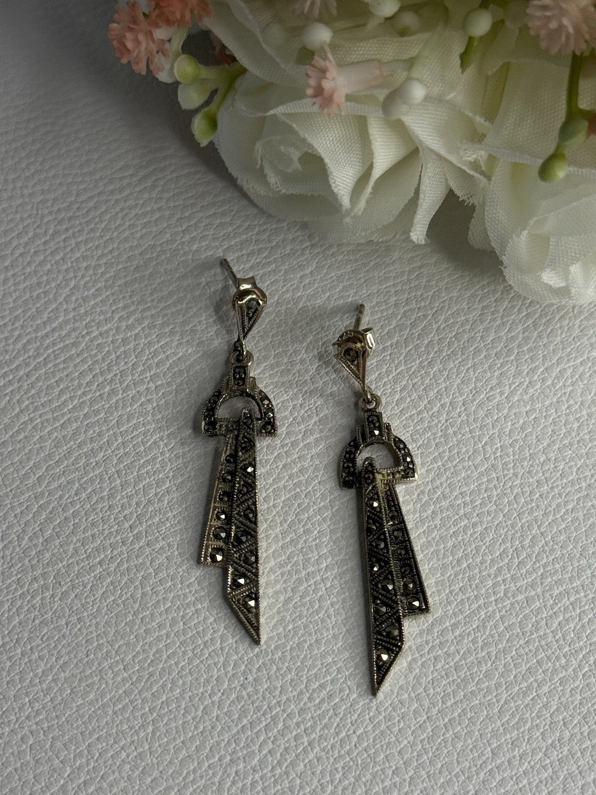 Elegant 925 Sterling Silver Marcasite Earrings Length 1.80 Inch