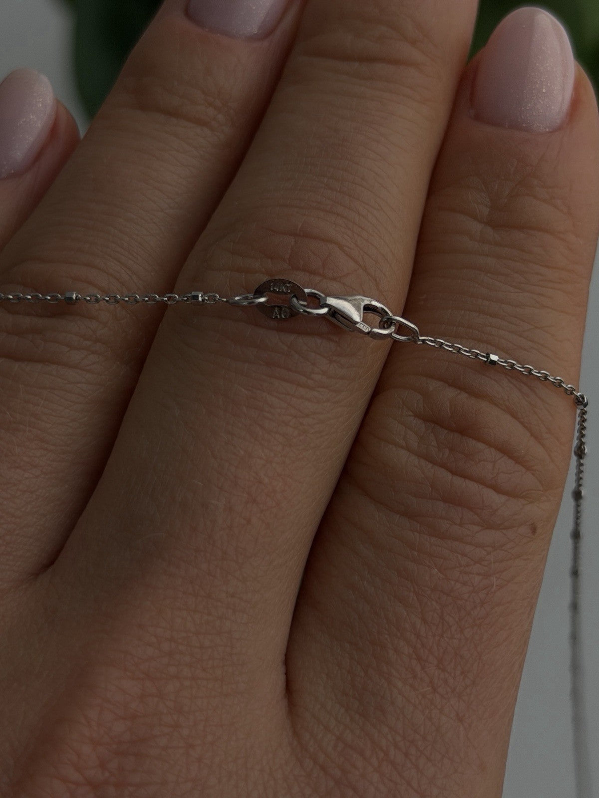 AG 14K White Gold Beautiful Chain Necklace Length 20 in