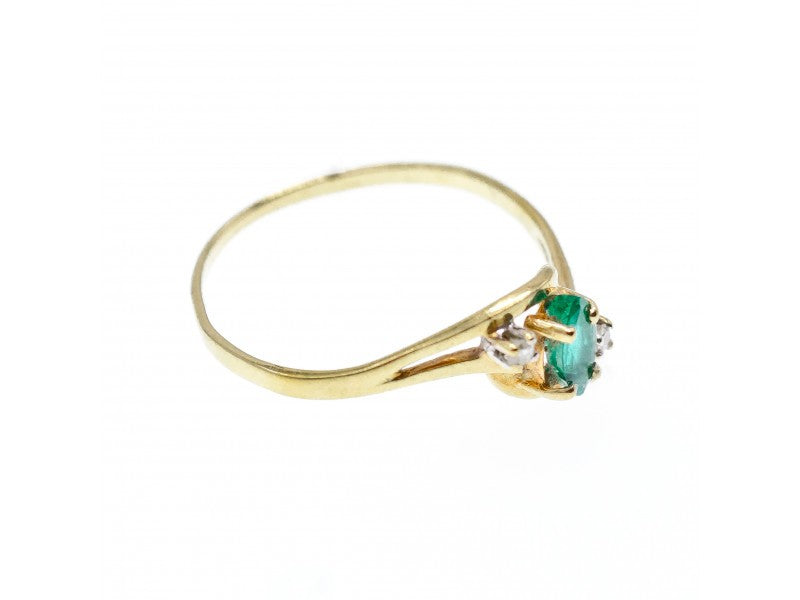 14K Yellow Gold Emerald & Diamonds Ring Size 8