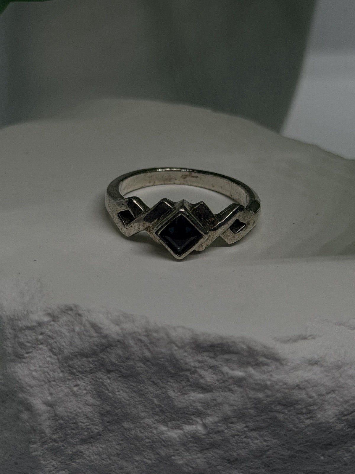 Azure Deco Geometric band 925 Sterling Silver Sapphire Ring Size 6.5