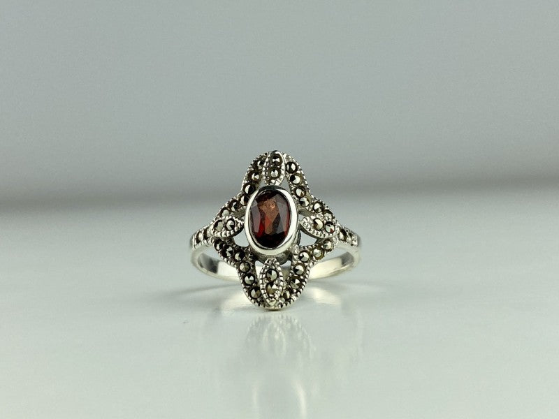 925 Sterling Silver Almandine & Marcasites Ring Size 7