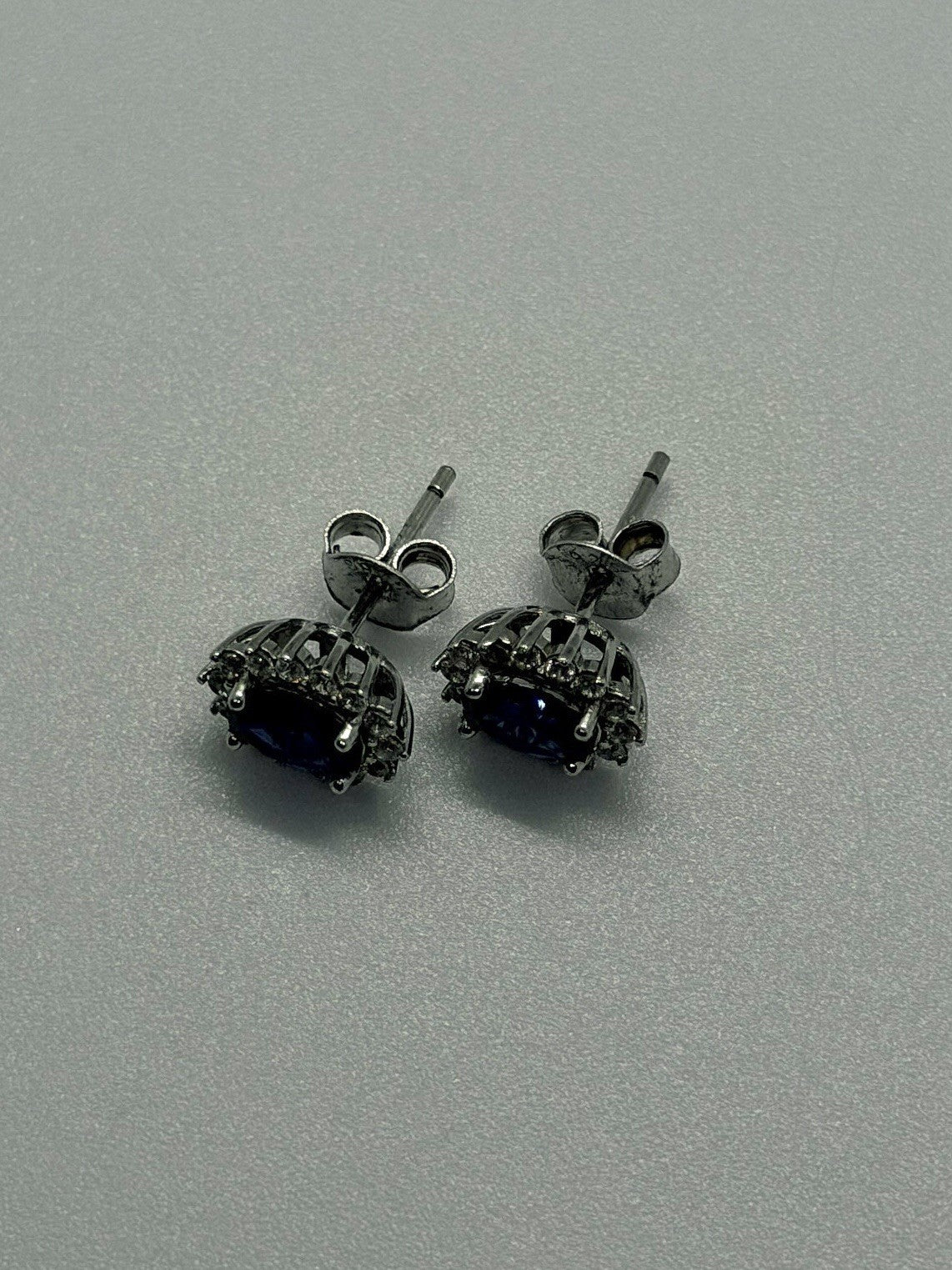 Beautiful 925 Sterling Silver Blue Sapphire & Cz Stud Earrings