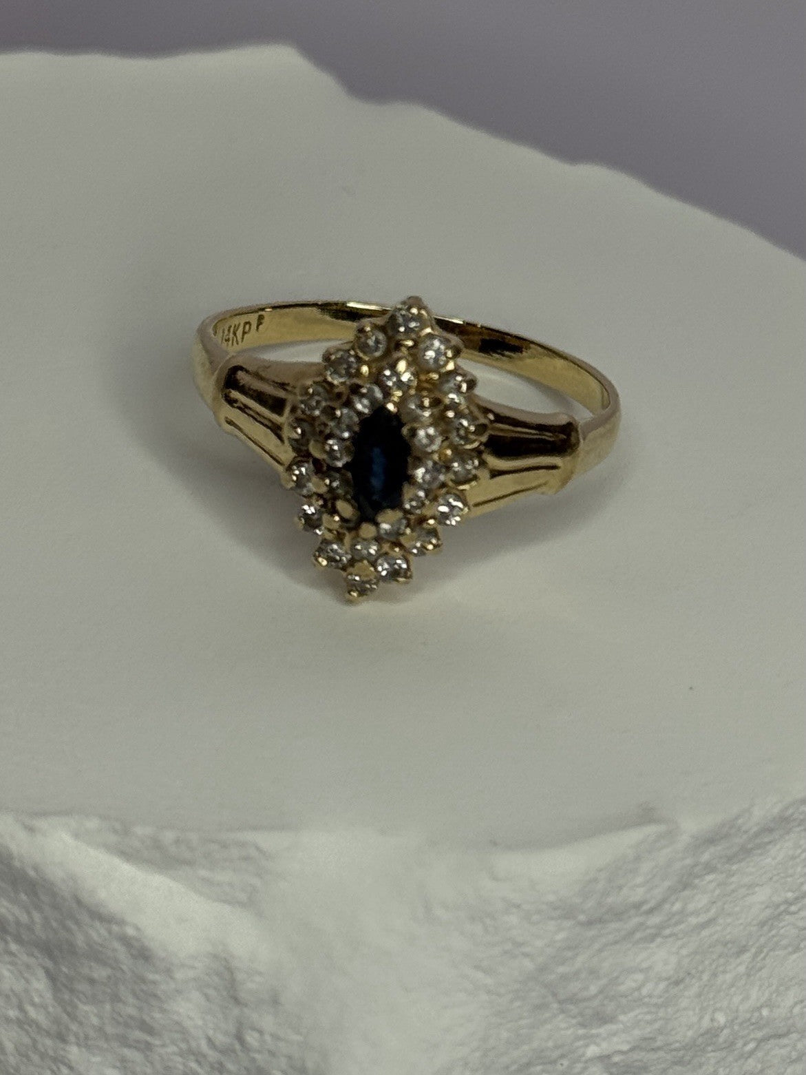 14K Yellow Gold Sapphire & Diamonds Ring Size 9