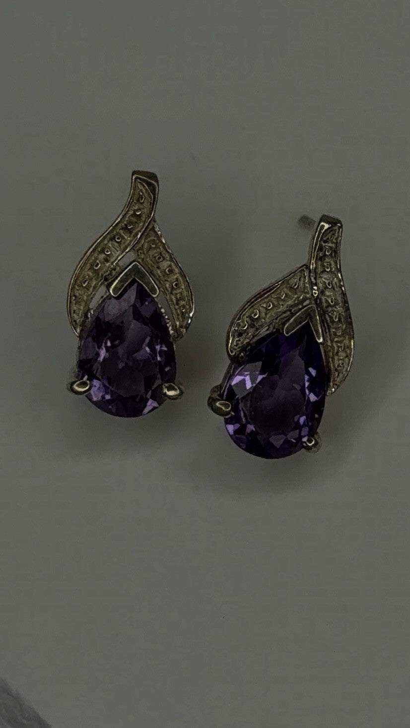 925 Sterling Silver Pear-Cut Amethyst Earrings