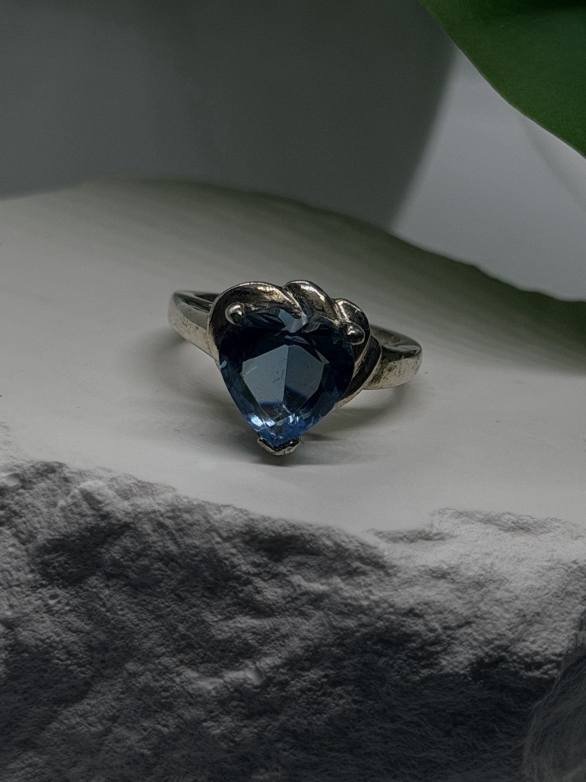 925 Sterling Silver Blue Topaz Heart Ring 6