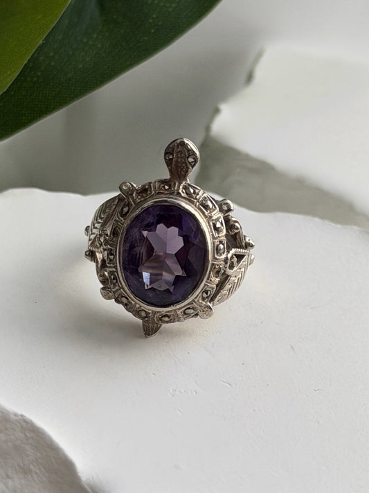 925 Sterling Silver Turtle Amethyst & Marcasite Ring Size 6