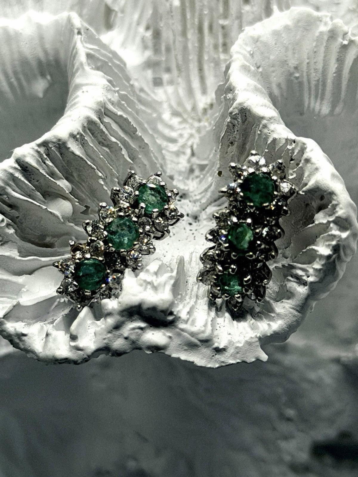Floral Design 925 Sterling Silver Emerald & White Topaz Earrings