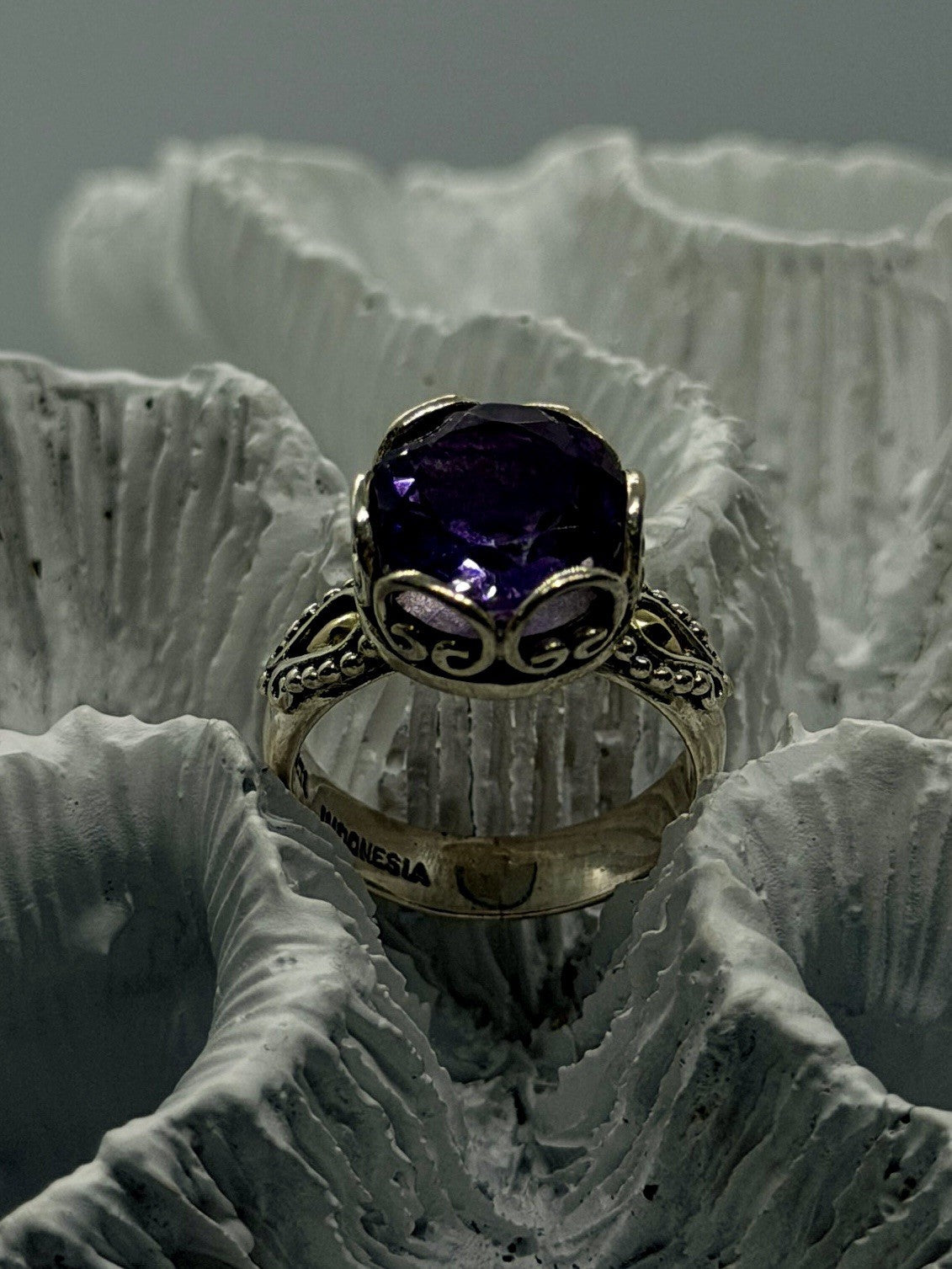 925 Sterling Silver & 18K Yellow Gold Part Amethyst Ring Size 5
