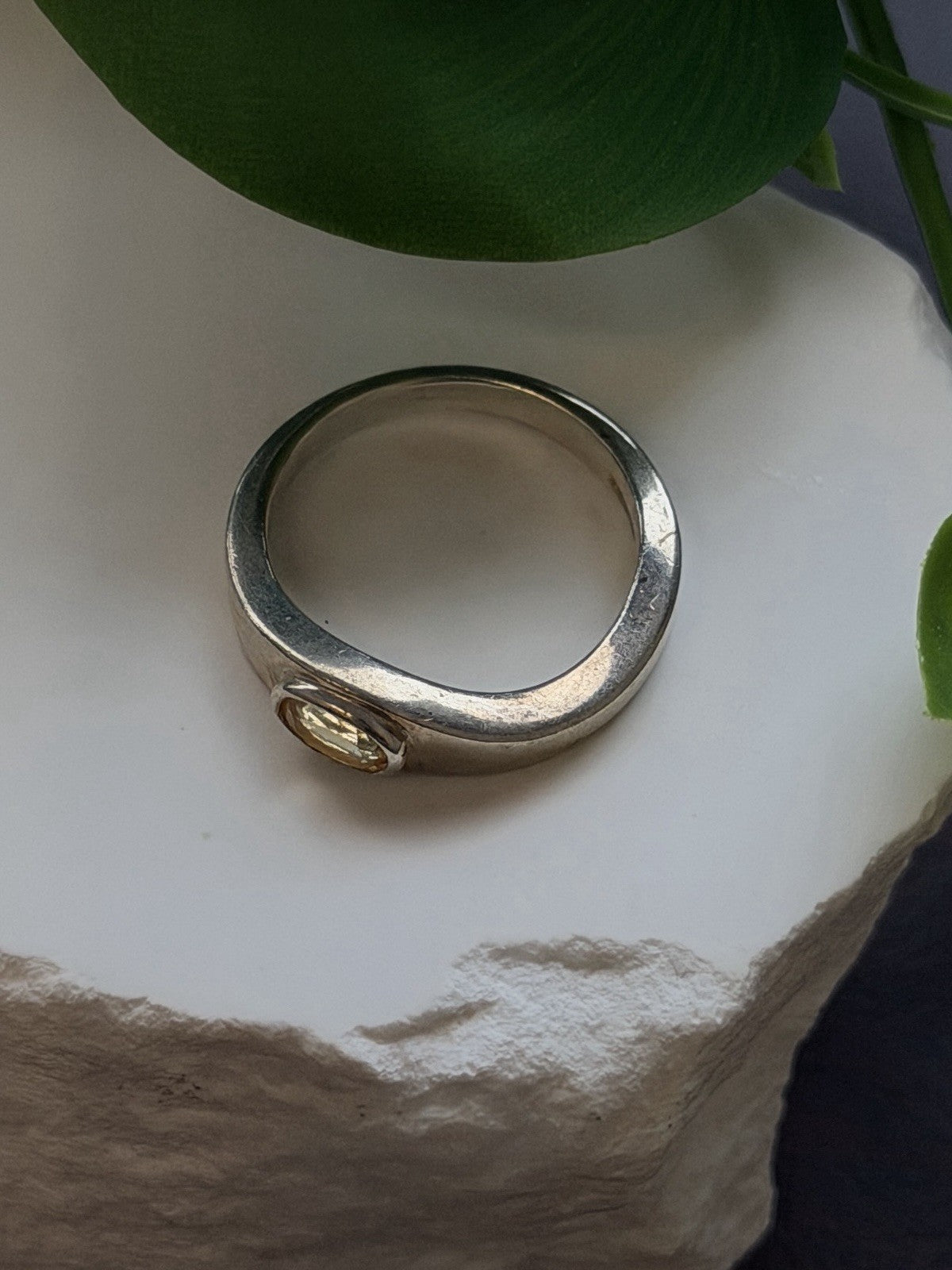 925 Sterling Silver Oval Yellow Citrine Band Ring Size 8
