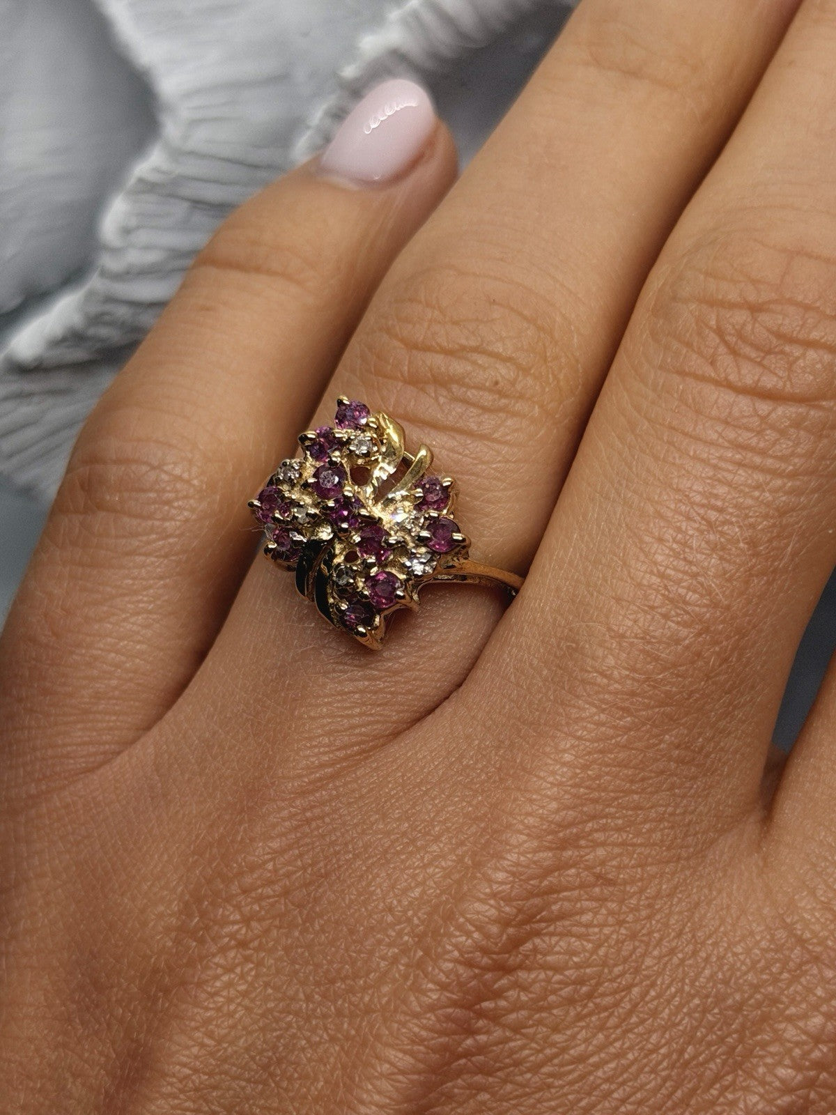 10K Yellow Gold Ruby & Diamond Floral Cocktail Ring Size 6