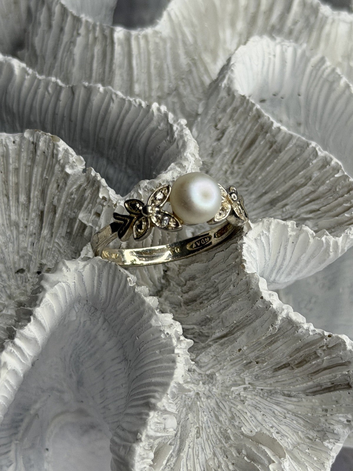 Lovely 925 Sterling Silver Pearl & Beryl Ring Size 10