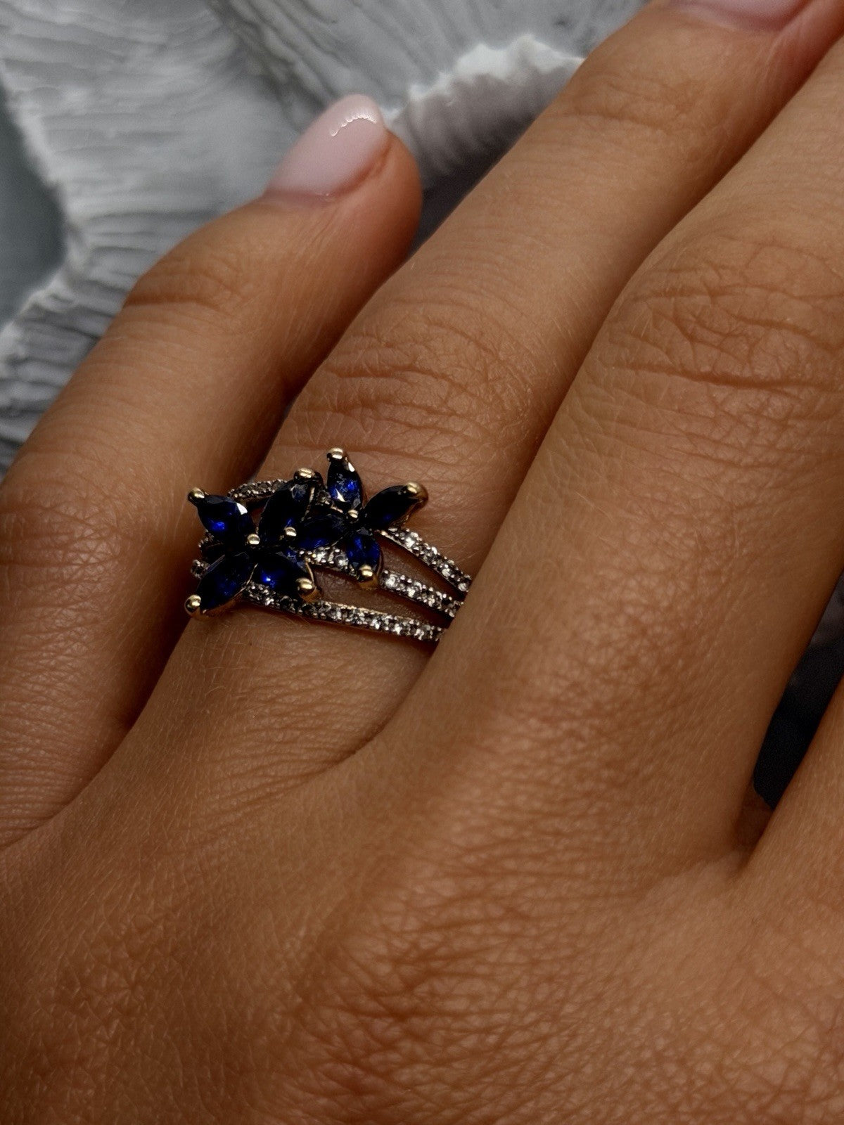 Floral 925 Sterling Silver Gold Plated Blue & White Sapphire Ring Size 7