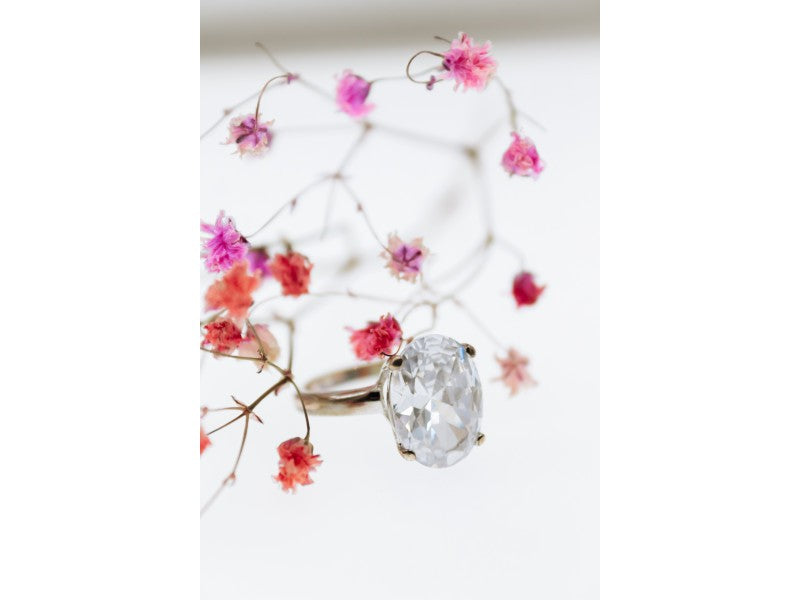 925 Sterling Silver CZ Ring Size 8 Seta