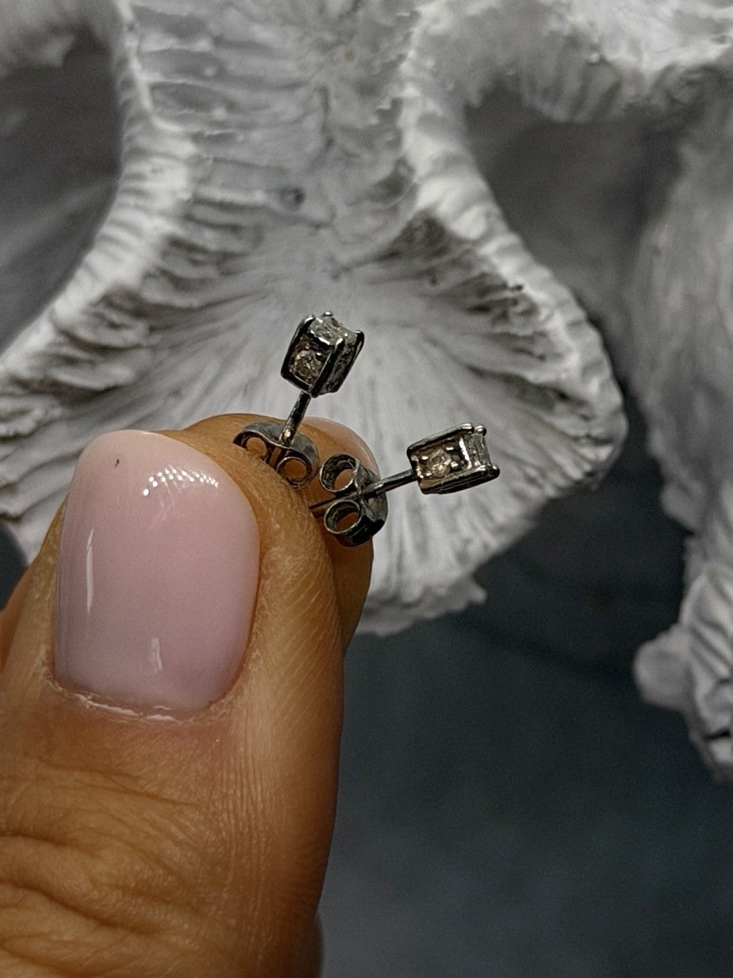 10K White Gold Princess Cut Diamond Stud Earrings 0.25 CTW