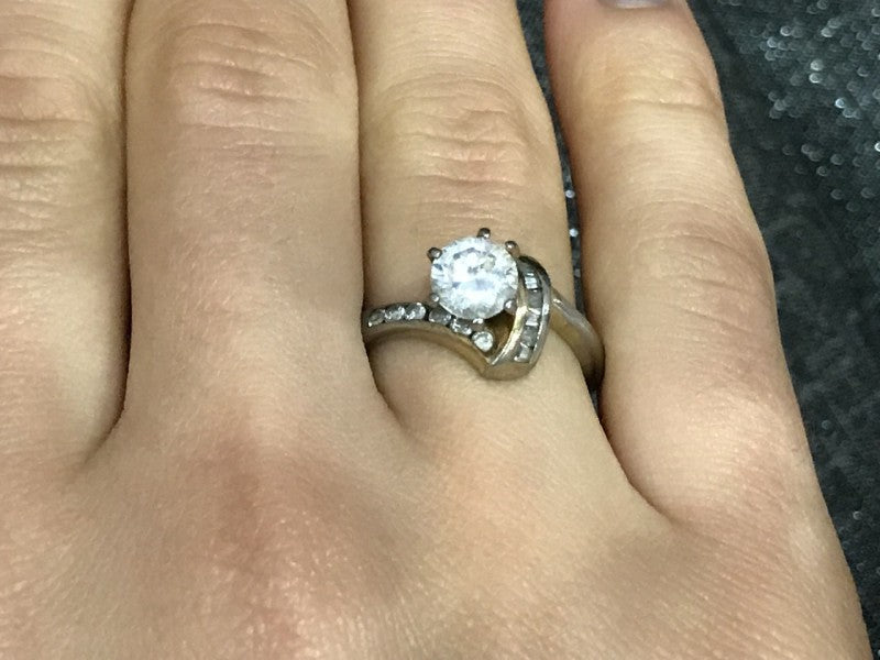925 Sterling Silver CZ Ring Size 6.5