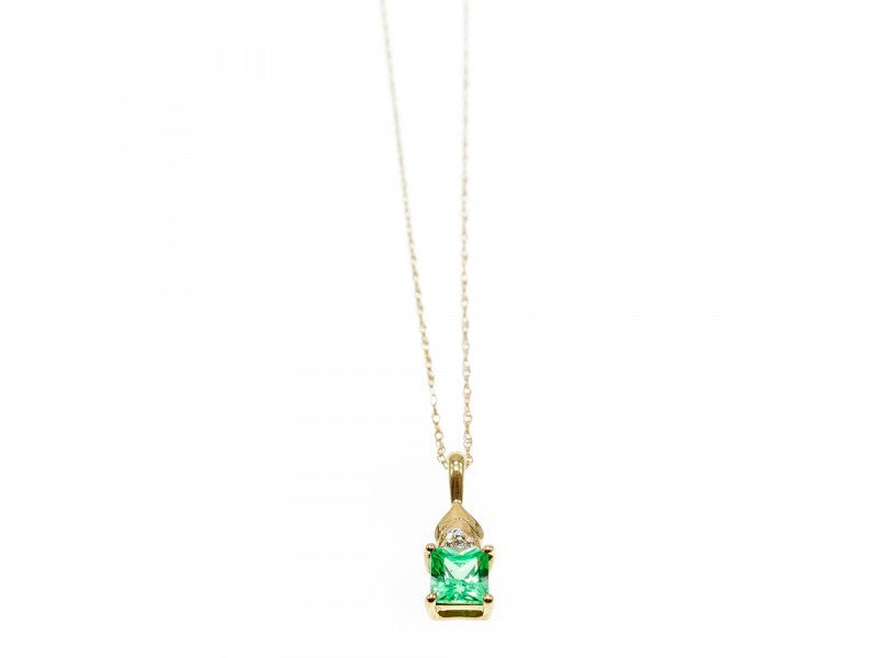 10K Yellow Gold Tsavorite & Diamonds Chain With Pendant
