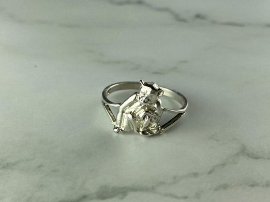 925 Sterling Silver "Monkey With a Child" Ring Size 7.5