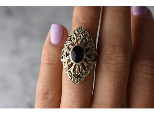 925 Sterling Silver Black Tourmaline & Marcasites Ring Size 6