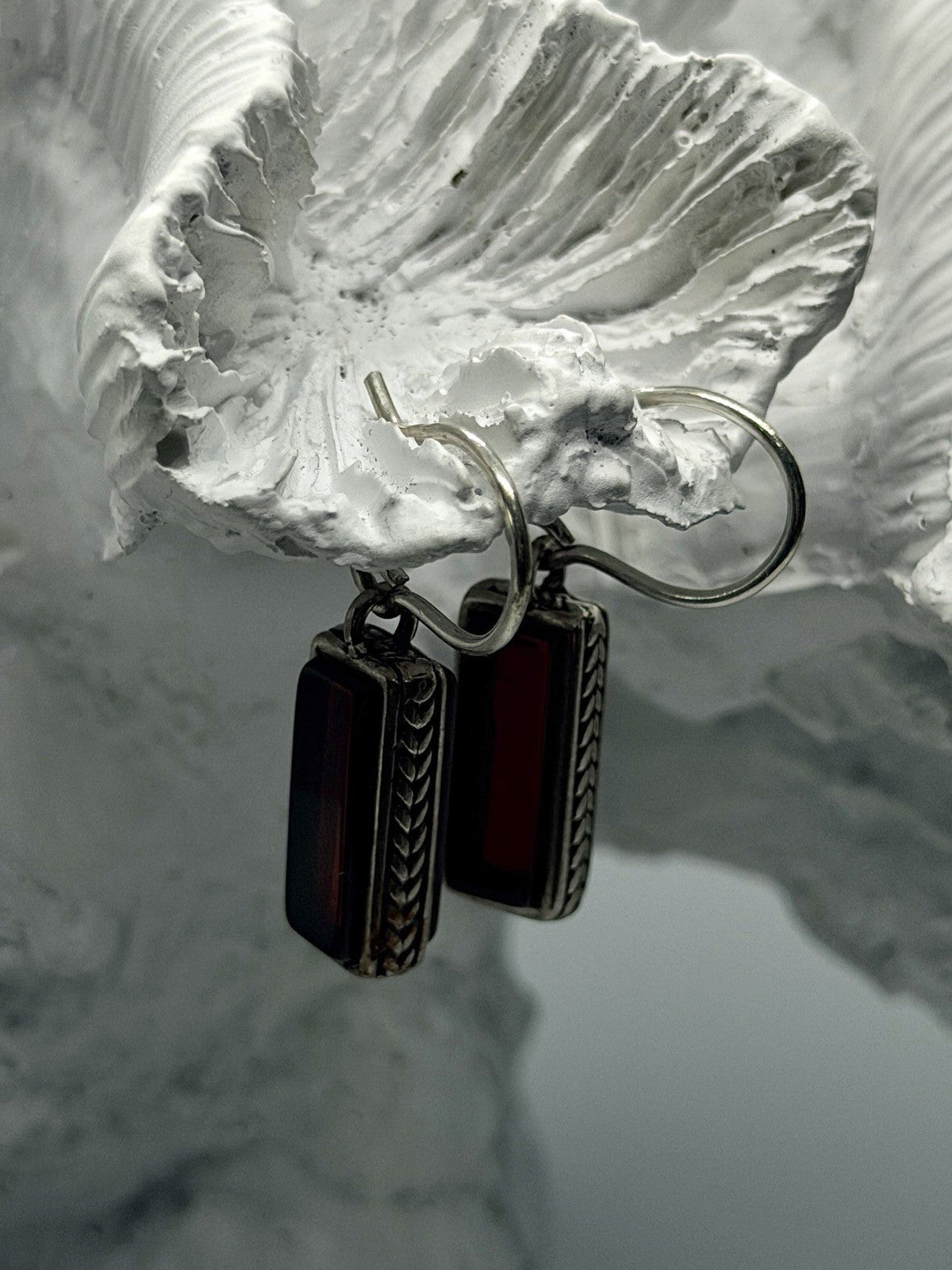 Vintage 925 Sterling Silver Red Garnet Double-Sided Dangle Earrings
