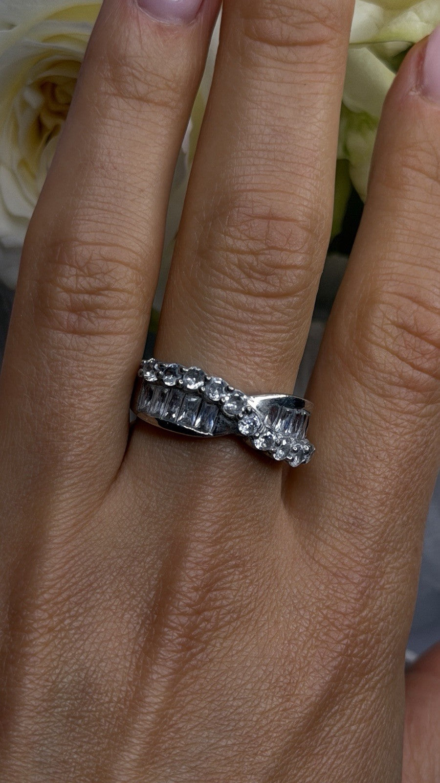 Wave Vintage Band 925 Sterling Silver Cz Ring Size 8.5