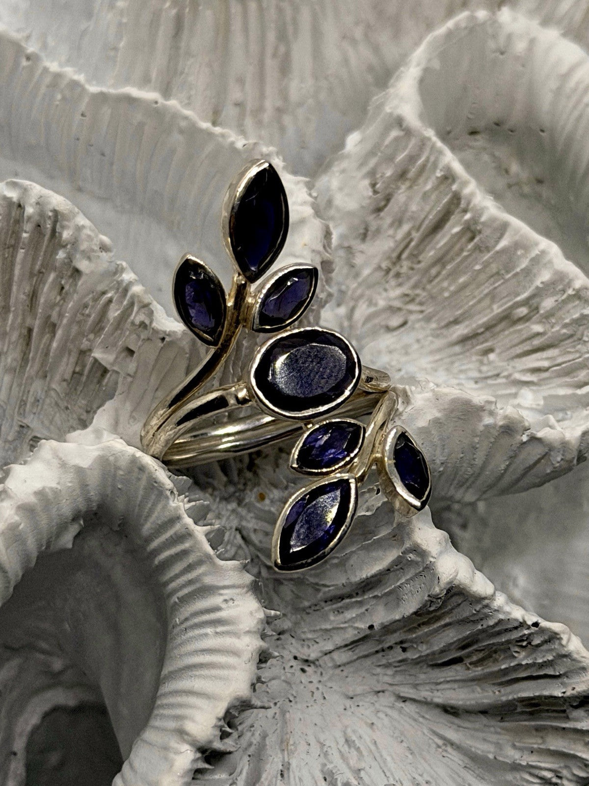 925 Sterling Silver Deep Purple Amethyst Color Gemstones Floral Leaf Ring Size 7