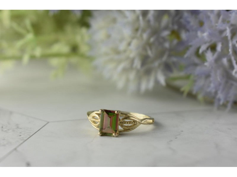 925 Sterling Silver Spinel Ring Size 6.5