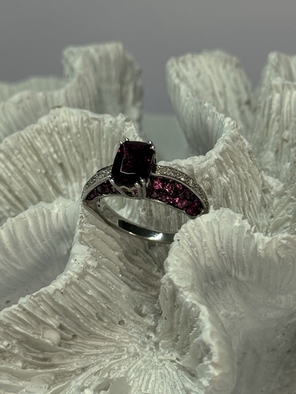 10K White Gold Spinel & Diamond Ring Size 6.5