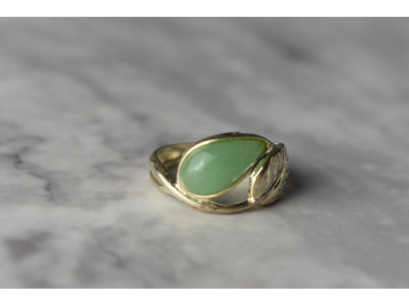925 Sterling Silver Green Nephrite (Jade) Ring Size 6.5
