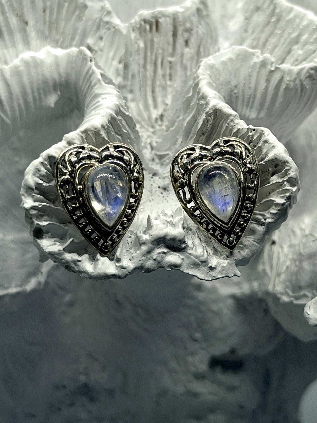 Vintage 925 Sterling Silver Moonstone Heart Earrings