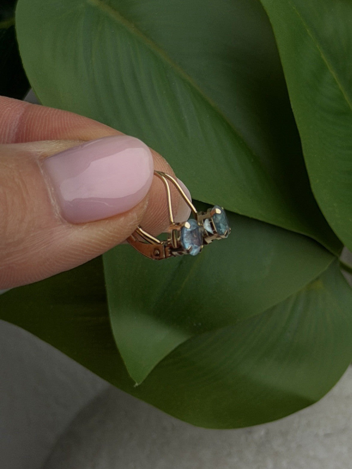 Beautiful 10K Yellow Gold Blue Topaz Leverback Earrings