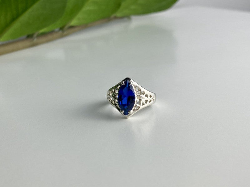 925 Sterling Silver Blue Tourmaline Ring Size 6.5