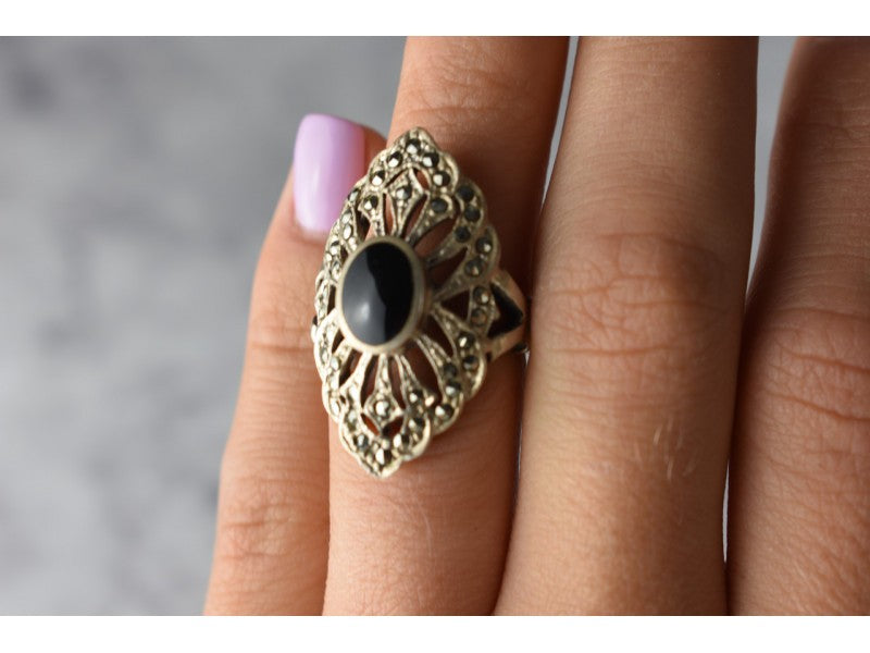 925 Sterling Silver Black Tourmaline & Marcasites Ring Size 6