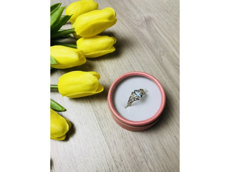 925 Sterling Silver Topaz Ring Size 8.5