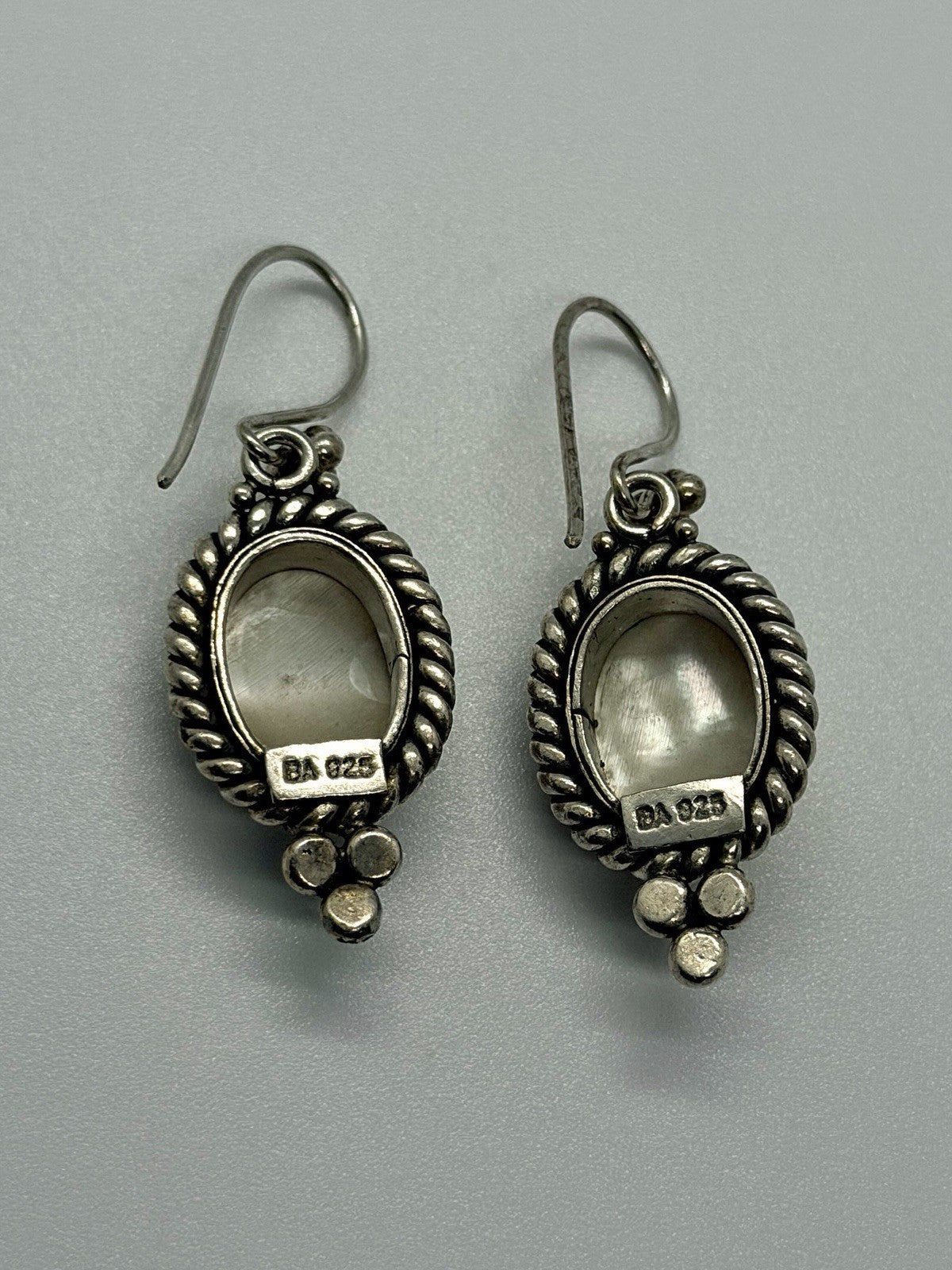 Vintage 925 Sterling Silver Mother of Pearl Oval Dangle Earrings